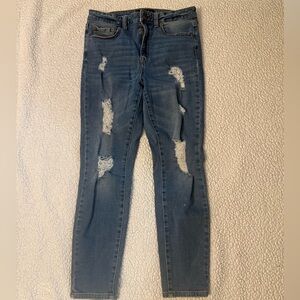 Aeropostale Distressed Skinny Jeans in Blue